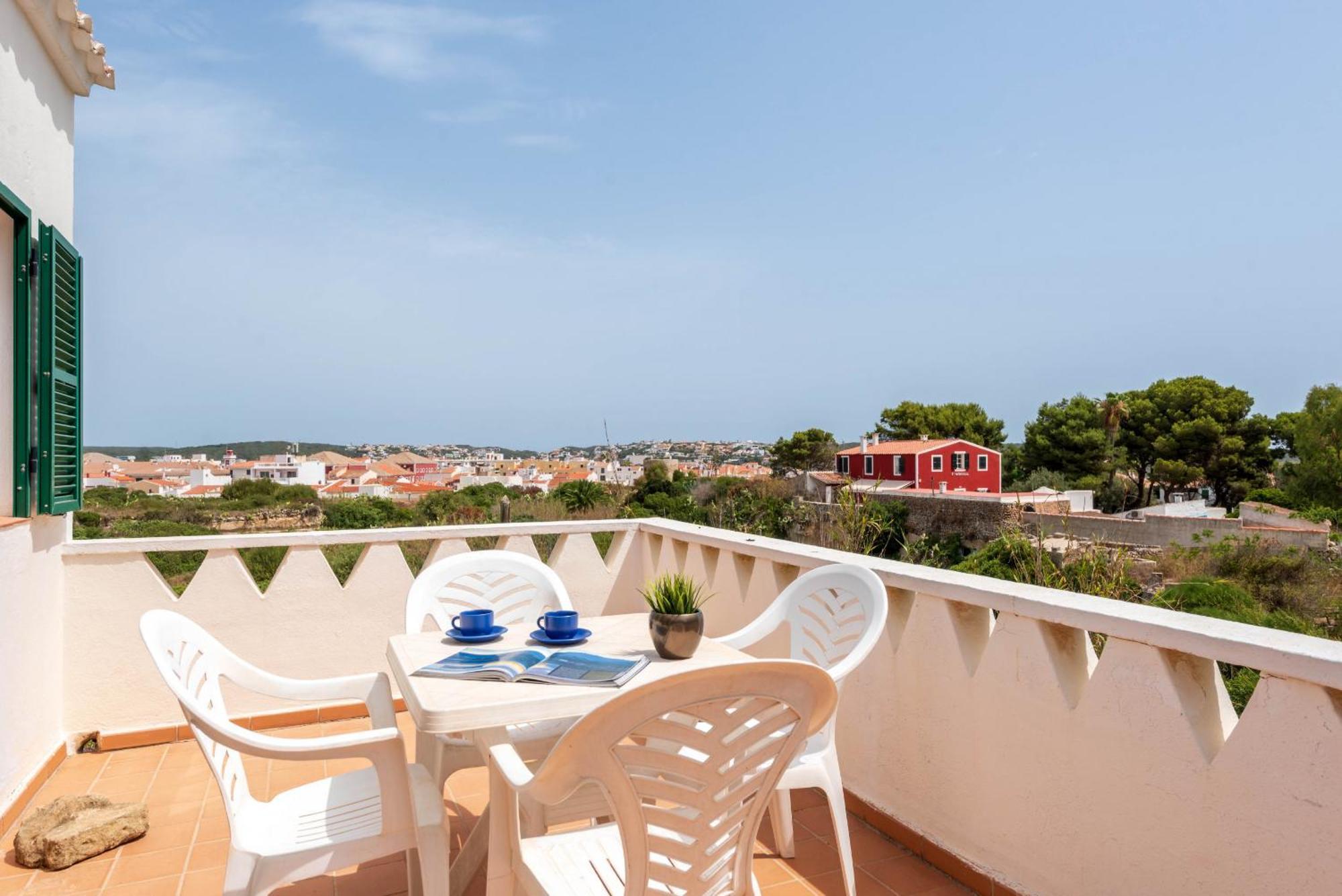 Hort D'Es Milord - Es Castell Villa Es Castell  Exterior photo